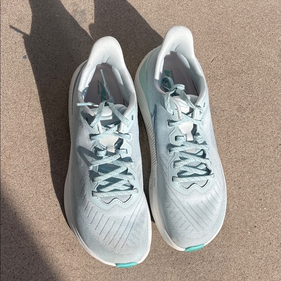 🩵 Altra Experience Form - Women’s 10 - Picture 5 of 11